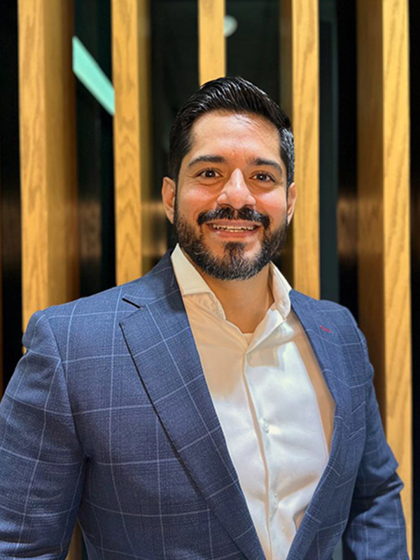 arvizu, Moisés Romero